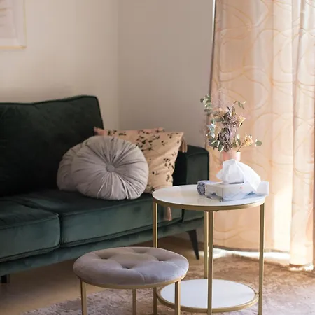 Nest Paulette *