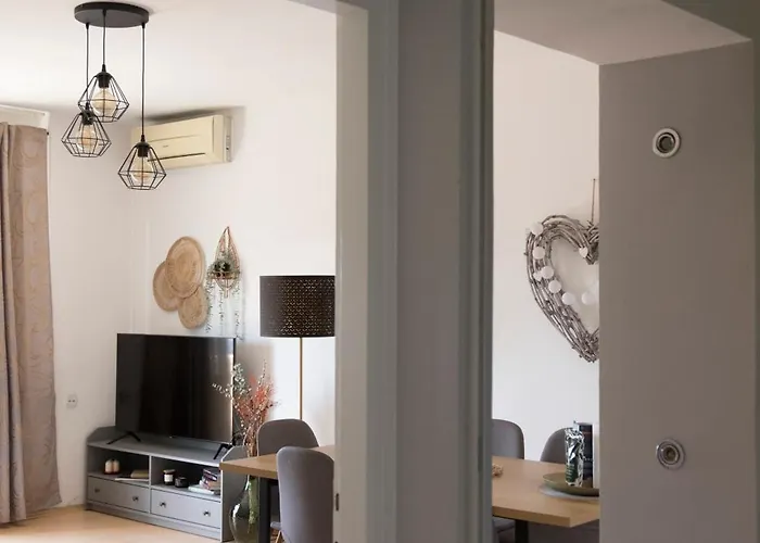 Nest Paulette *